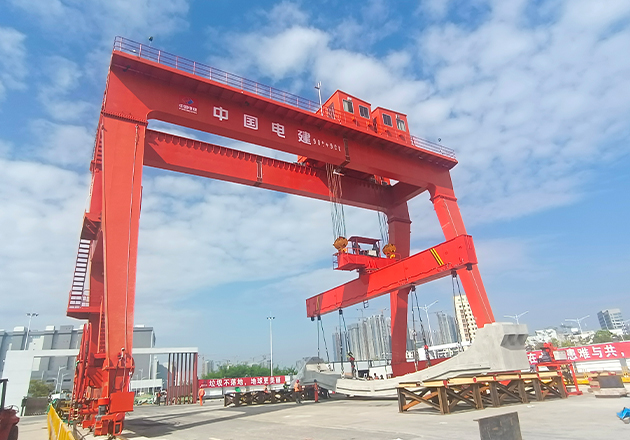 大型預制件專用吊具###Special Lifting Spreader for Large Precast Components